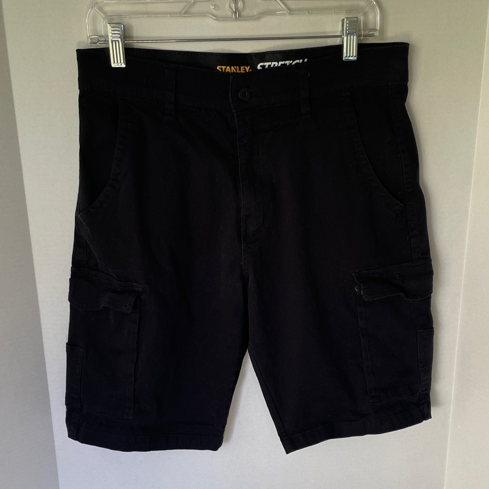 Stanley Men's Size  32x 10  Dark Cargo Shorts (2025yr.)  10" Inseam Stretch